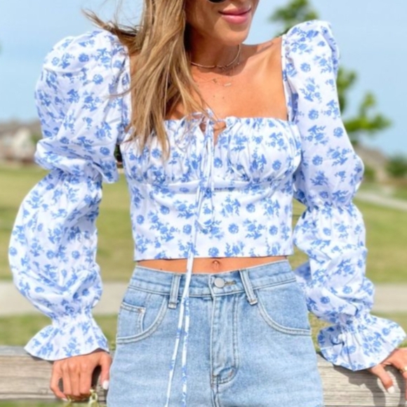 Goodnight Macaroon Tops - Goodnight Macaroon Floral White And Blue Long Sleeve Crop Top Size Small